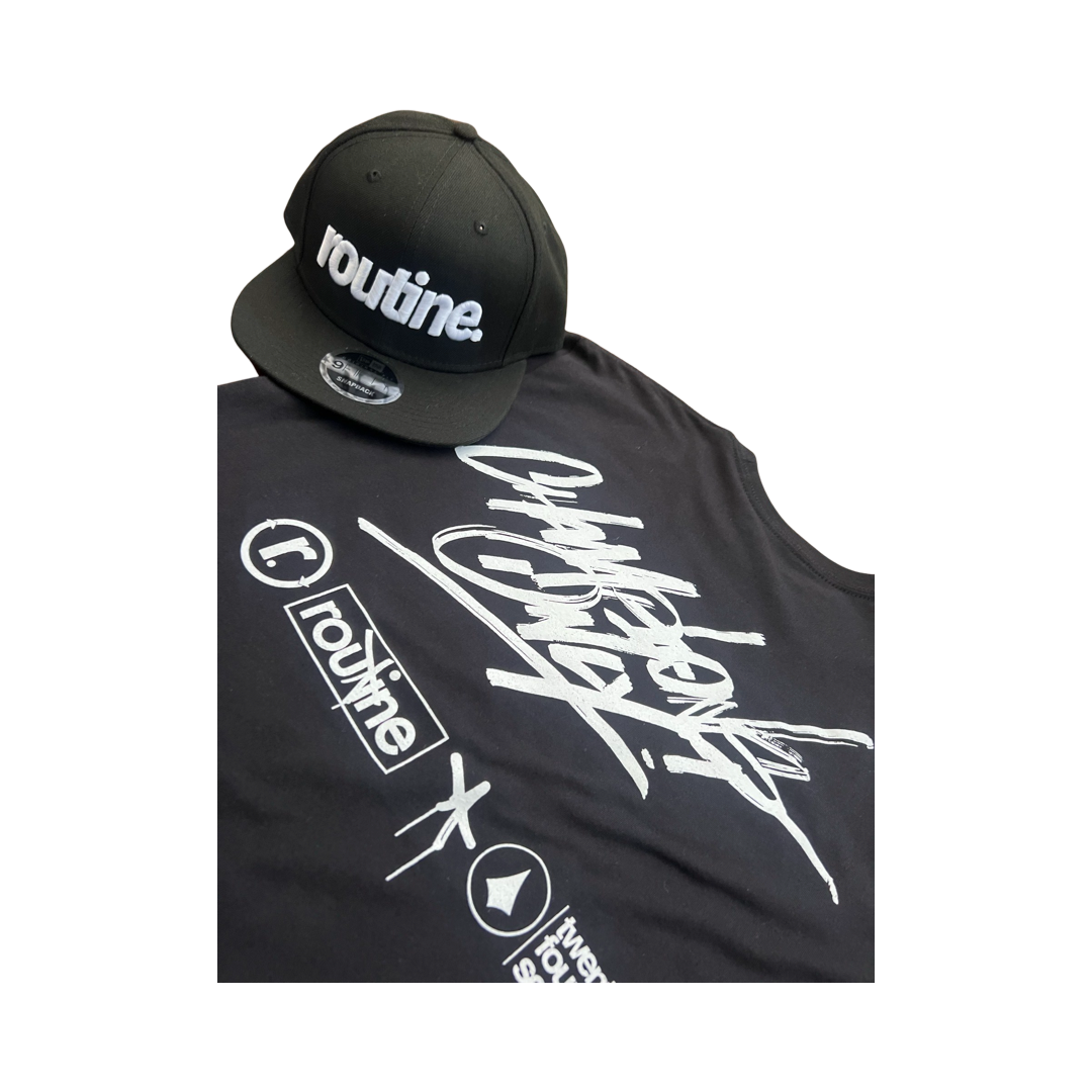 Routine x New Era SnapBack (black)