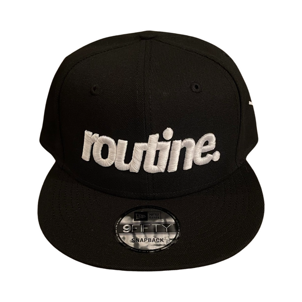 Routine x New Era SnapBack (black)