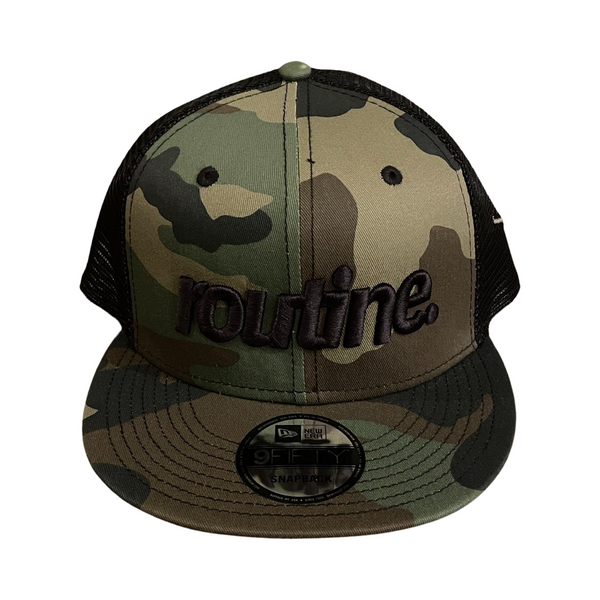 Routine x New Era trucker SnapBack (camo/black)